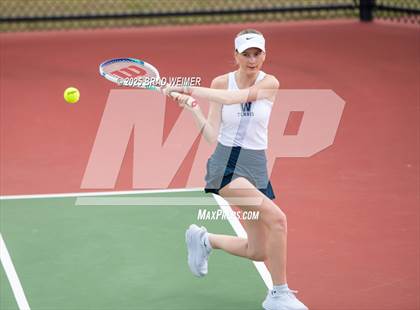 Thumbnail 3 in E.D. White vs Houma Christian (Thibodaux Wellness Center) photogallery.