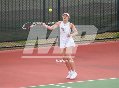 Thumbnail 2 in E.D. White vs Houma Christian (Thibodaux Wellness Center) photogallery.