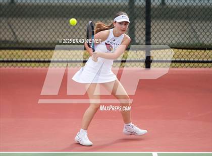 Thumbnail 3 in E.D. White vs Houma Christian (Thibodaux Wellness Center) photogallery.