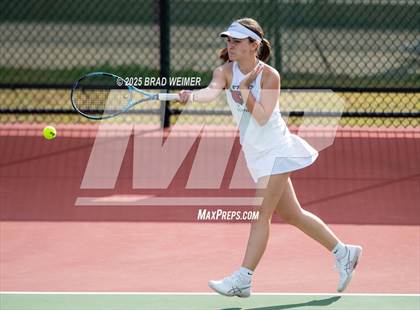 Thumbnail 3 in E.D. White vs Houma Christian (Thibodaux Wellness Center) photogallery.