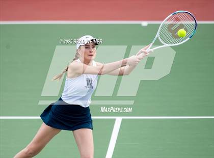 Thumbnail 3 in E.D. White vs Houma Christian (Thibodaux Wellness Center) photogallery.