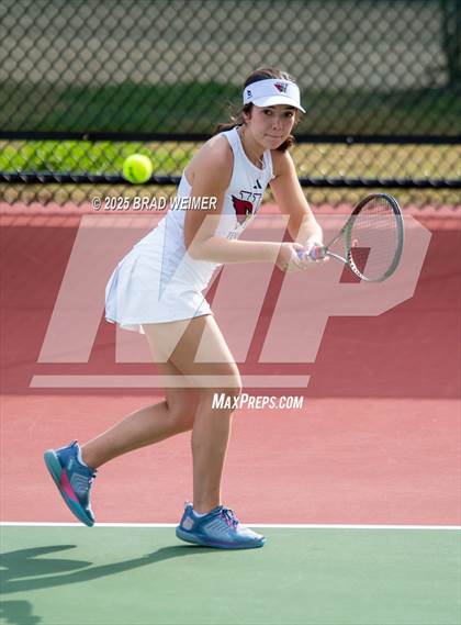 Thumbnail 1 in E.D. White vs Houma Christian (Thibodaux Wellness Center) photogallery.