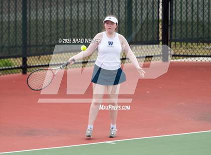 Thumbnail 2 in E.D. White vs Houma Christian (Thibodaux Wellness Center) photogallery.