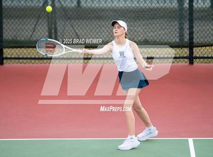 Thumbnail 2 in E.D. White vs Houma Christian (Thibodaux Wellness Center) photogallery.
