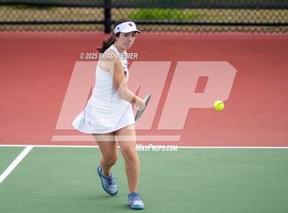 Thumbnail 2 in E.D. White vs Houma Christian (Thibodaux Wellness Center) photogallery.