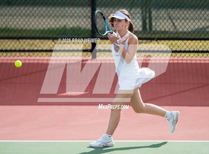 Thumbnail 1 in E.D. White vs Houma Christian (Thibodaux Wellness Center) photogallery.