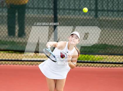 Thumbnail 3 in E.D. White vs Houma Christian (Thibodaux Wellness Center) photogallery.