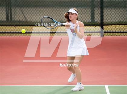 Thumbnail 3 in E.D. White vs Houma Christian (Thibodaux Wellness Center) photogallery.