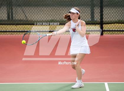 Thumbnail 2 in E.D. White vs Houma Christian (Thibodaux Wellness Center) photogallery.