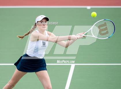 Thumbnail 2 in E.D. White vs Houma Christian (Thibodaux Wellness Center) photogallery.