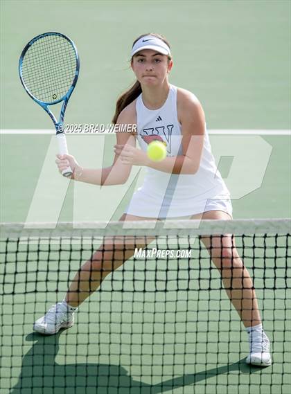 Thumbnail 2 in E.D. White vs Houma Christian (Thibodaux Wellness Center) photogallery.