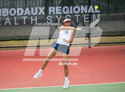 Thumbnail 1 in E.D. White vs Houma Christian (Thibodaux Wellness Center) photogallery.