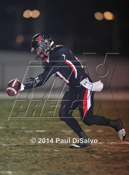 Thumbnail 2 in Valor Christian @ Pomona (CHSAA 5A Quarter-Final) photogallery.