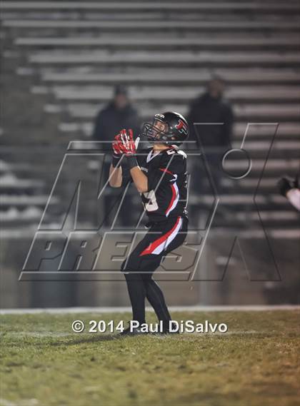 Thumbnail 2 in Valor Christian @ Pomona (CHSAA 5A Quarter-Final) photogallery.