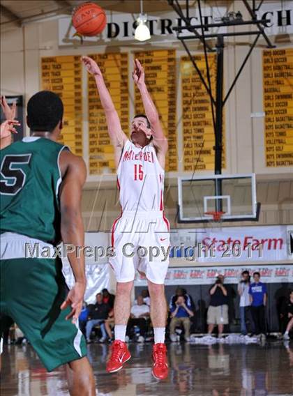Thumbnail 2 in Mater Dei vs. Christ School (City of Palms Classic) photogallery.