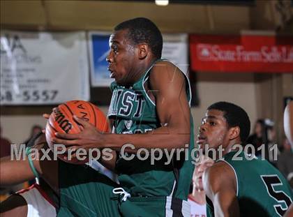 Thumbnail 1 in Mater Dei vs. Christ School (City of Palms Classic) photogallery.