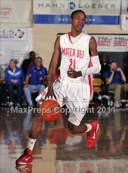 Thumbnail 2 in Mater Dei vs. Christ School (City of Palms Classic) photogallery.