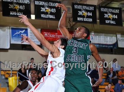 Thumbnail 3 in Mater Dei vs. Christ School (City of Palms Classic) photogallery.