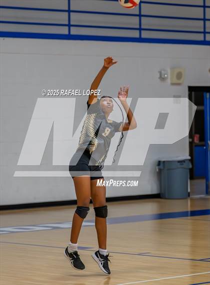 Thumbnail 2 in North Forest @ Yates photogallery.