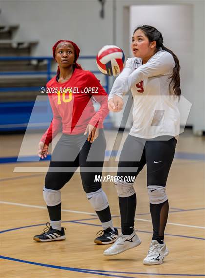 Thumbnail 2 in North Forest @ Yates photogallery.