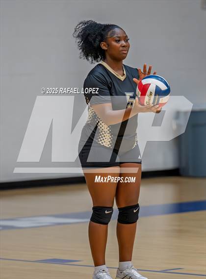 Thumbnail 1 in North Forest @ Yates photogallery.