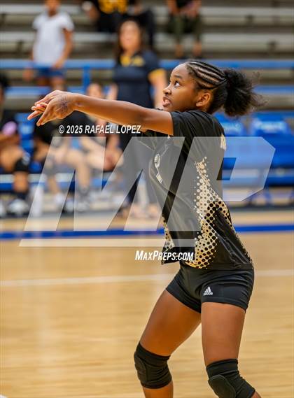 Thumbnail 1 in North Forest @ Yates photogallery.