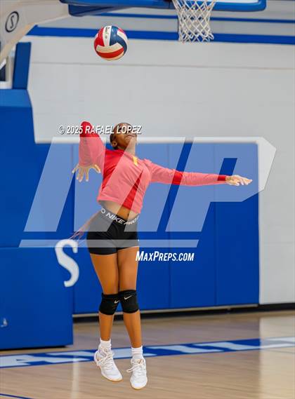 Thumbnail 2 in North Forest @ Yates photogallery.