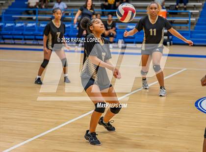 Thumbnail 2 in North Forest @ Yates photogallery.