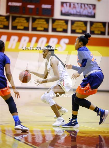Thumbnail 2 in Chaminade @ Alemany (CIF SS D1 Playoff) photogallery.