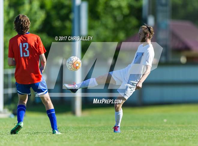 null - Photo 01