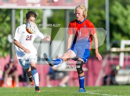 Thumbnail 3 in Volunteer @ Dobyns-Bennett photogallery.