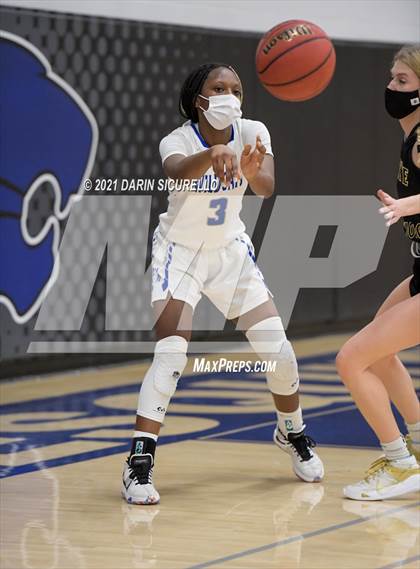 Thumbnail 3 in Salpointe Catholic @ Mesquite photogallery.
