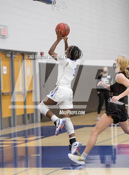 Thumbnail 2 in Salpointe Catholic @ Mesquite photogallery.