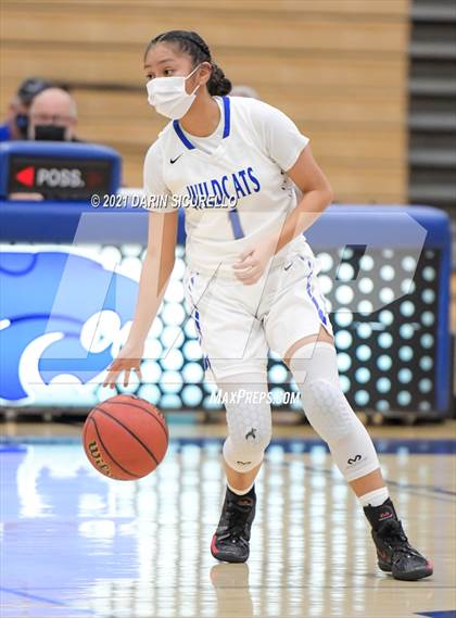 Thumbnail 2 in Salpointe Catholic @ Mesquite photogallery.