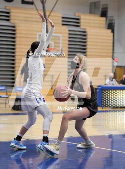 Thumbnail 1 in Salpointe Catholic @ Mesquite photogallery.
