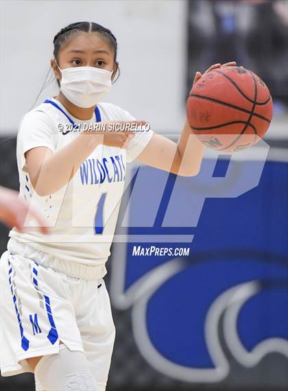 Thumbnail 2 in Salpointe Catholic @ Mesquite photogallery.