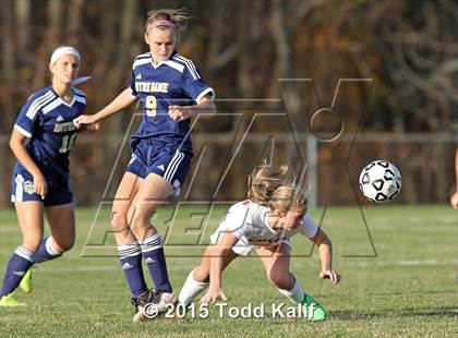 Thumbnail 2 in Notre Dame-Fairfield @ St. Bernard (CIAC Class M 1st Round) photogallery.