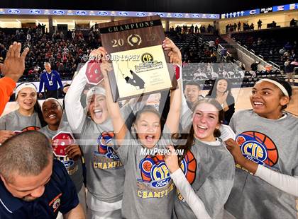 Thumbnail 1 in Chaminade vs. King (CIF SS DIV 1 Final) photogallery.
