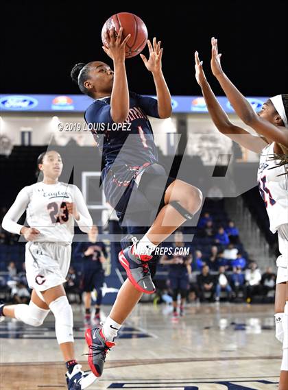 Thumbnail 1 in Chaminade vs. King (CIF SS DIV 1 Final) photogallery.