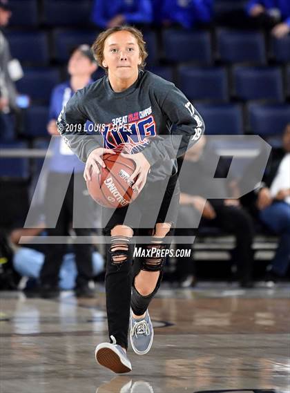 Thumbnail 1 in Chaminade vs. King (CIF SS DIV 1 Final) photogallery.