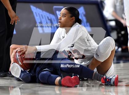 Thumbnail 2 in Chaminade vs. King (CIF SS DIV 1 Final) photogallery.