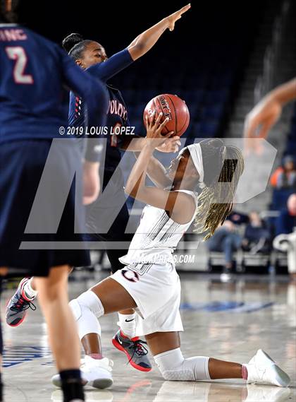 Thumbnail 3 in Chaminade vs. King (CIF SS DIV 1 Final) photogallery.