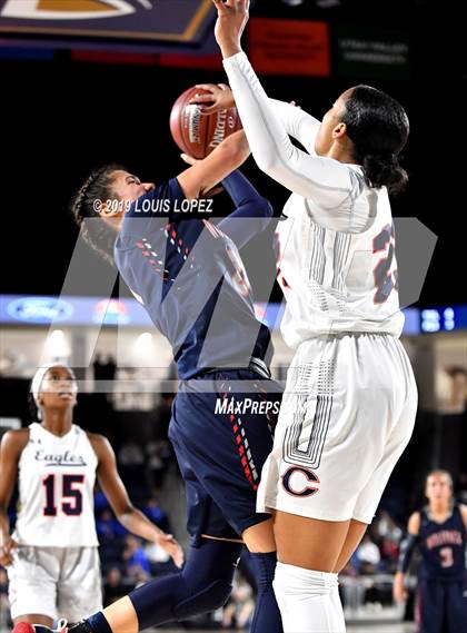Thumbnail 1 in Chaminade vs. King (CIF SS DIV 1 Final) photogallery.