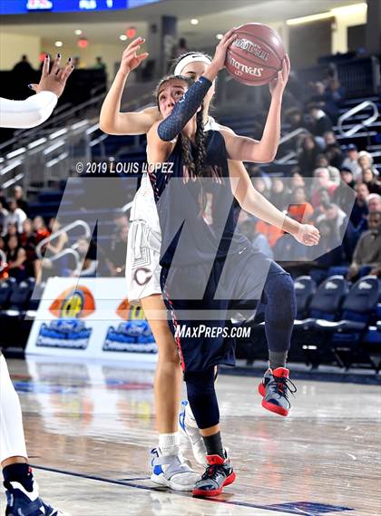 Thumbnail 2 in Chaminade vs. King (CIF SS DIV 1 Final) photogallery.