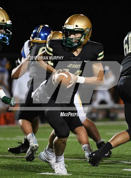 Thumbnail 1 in Aloha @ Jesuit photogallery.