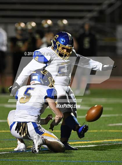 Thumbnail 3 in Aloha @ Jesuit photogallery.