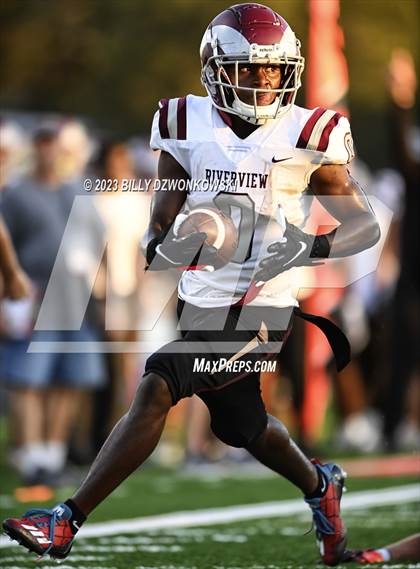 Thumbnail 1 in Riverview Sarasota @ Cardinal Mooney photogallery.