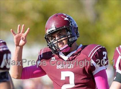 Thumbnail 3 in Benton vs. Red Bud (IHSA Class 3A First Round Playoff) photogallery.