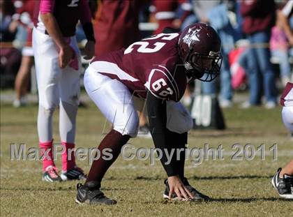 Thumbnail 3 in Benton vs. Red Bud (IHSA Class 3A First Round Playoff) photogallery.