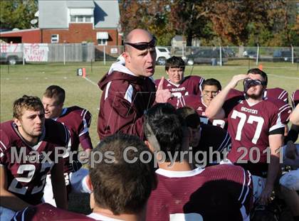 Thumbnail 2 in Benton vs. Red Bud (IHSA Class 3A First Round Playoff) photogallery.